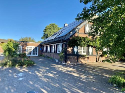 Geldern Apartment | Family-Friendly Retreat at Sittermansweg with High Ratings