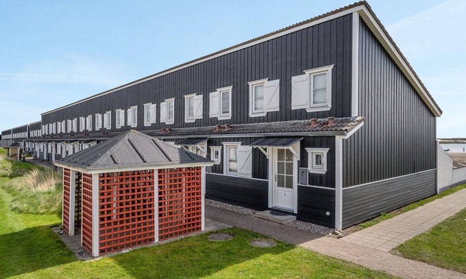 Agger Apartment | Relaxing Oceanfront Retreat - Steps to the Inlet