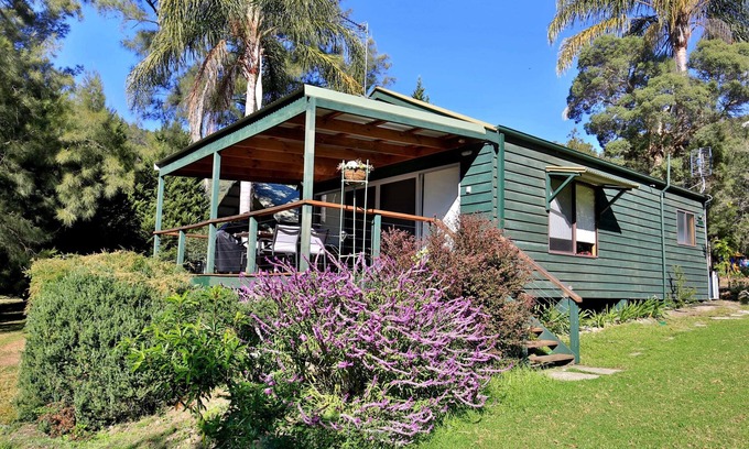Kangaroo Valley Cabin | Exceptional Siver Cabin: Guest Rated 9.8 with Family Amenities