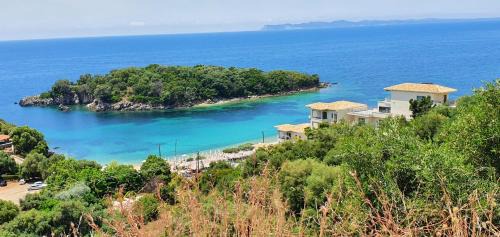 Sivota Apartment | Pet-Friendly Sivota Apartments with a 9.3/10 Guest Rating