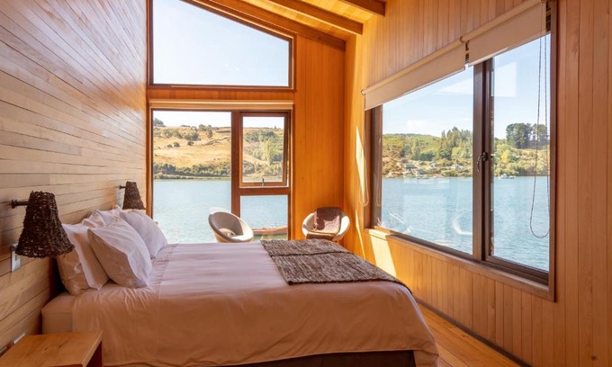 Castro Hotel | Exceptional Sizigia: Family-Friendly with Hot Tub Access