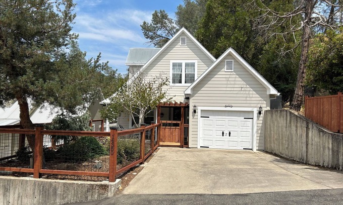 Amador City House | Halcyon House: Create Unforgettable Memories in Wine Country