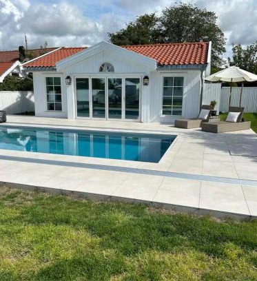 Larvik House | Sjøgata Hagehus