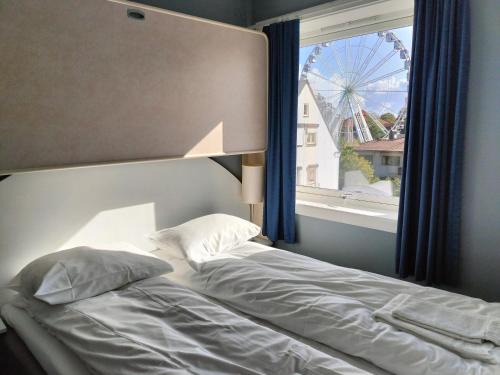 Kristiansand Hotel | Comfortable Stay at Sjøgløtt Gjestgiveri with Family Amenities