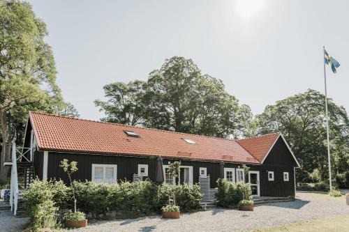 Hagaby Hotel | Discover Skäftekärr Hotell: 4-Star Comfort & Family Friendly