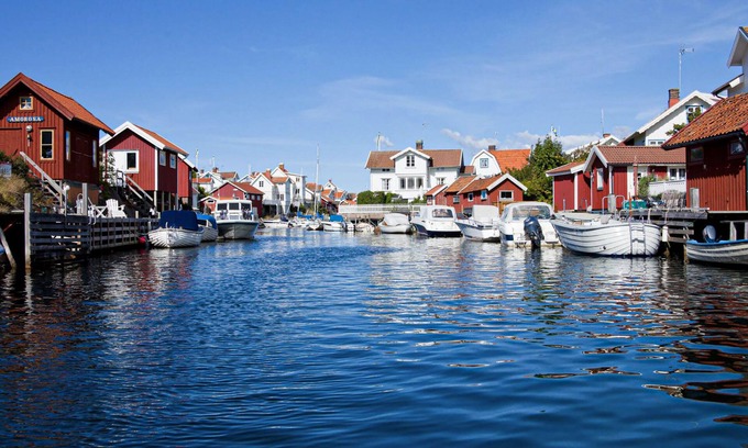Grundsund Hotel | Elegant Skaftö Hotell Villa Lönndal in Grundsund - 4 Stars