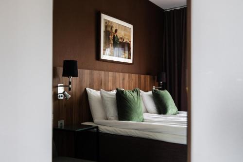 Norra Skara Hotel | Pet-Friendly Retreat at Skara Konsthotell, 4-Star Comfort