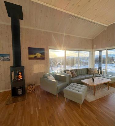 Al House | Guest Rated: Skarvebo Cabin with Breathtaking Views