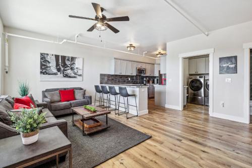 Virginia City Apartment | Inviting Virginia City Apartment with Deck and Family Amenities