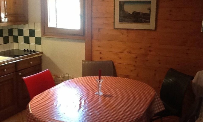 Meribel Village Apartment | Cozy Ski Apartment in Trois Vallees with Pet-Friendly Perks