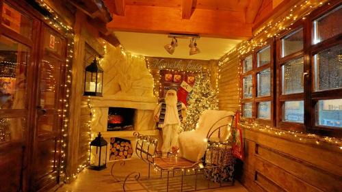 Kupres Hotel | Explore Ski Centar Kraljica: Pool, Restaurant & Hot Tub
