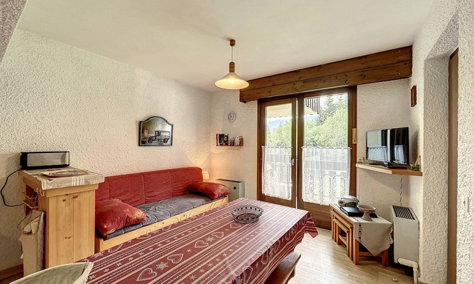 Combloux Apartment | Cozy Apartment Combloux: Ideal for Family Getaways