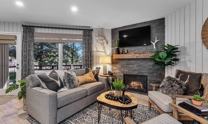 Century West Condo | Ski House 147 - Location and Privacy in Lower-Level Condo with MBVR Amenities!