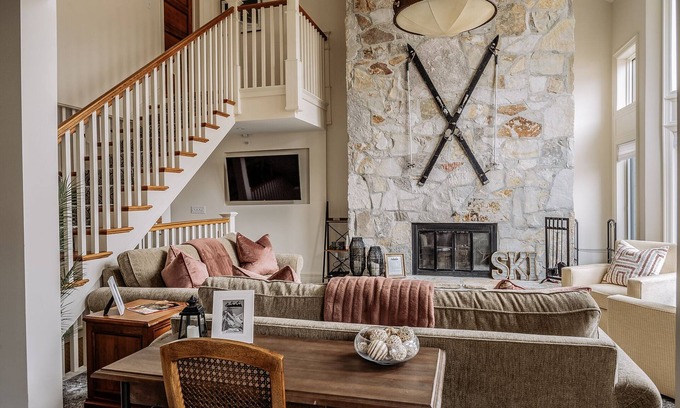 Stratton Mountain House | Cozy Ski Retreat with Hot Tub, Fireplace & Village Views