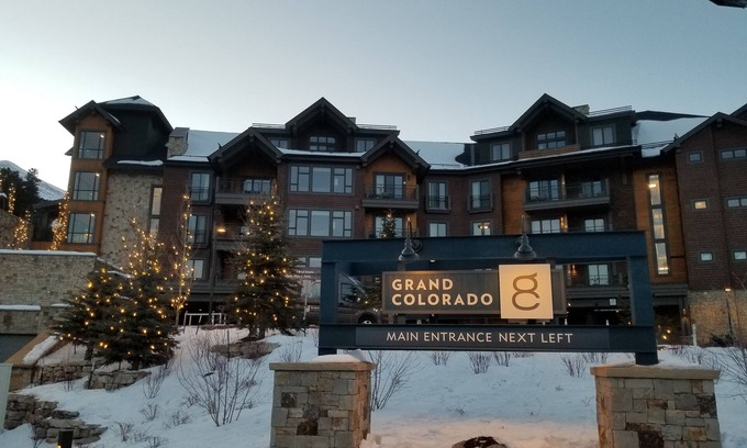 Breckenridge Cabin | Premier Ski in/out Suite at Grand Colorado on Peak 8