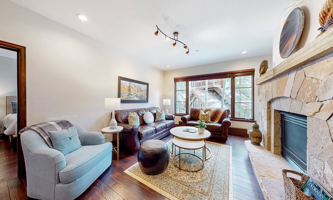 Edwards Condo | Unforgettable Ski-In/Out Getaway with Pool & Hot Tub