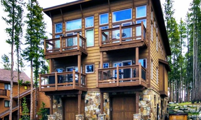 Warrior's Mark West House | Experience Ski-In & Out with Private Hot Tub and Views!