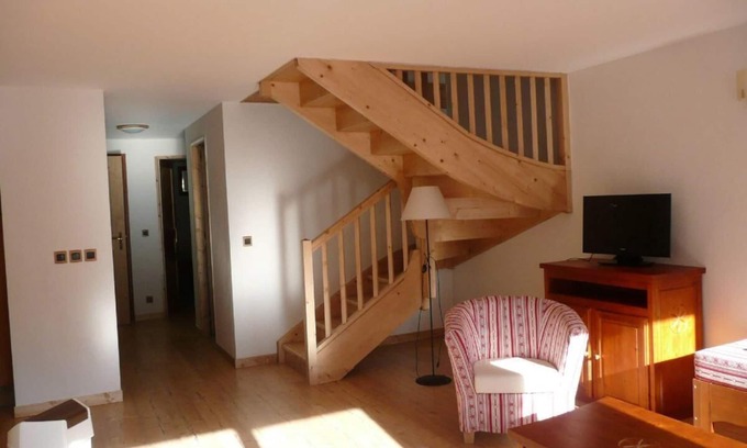 Pralognan-la-Vanoise Apartment | Cozy Resort in Pralognan-la-Vanoise with Balcony & Spa
