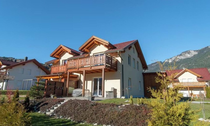 Kotschach-Mauthen House | Ski-in ski-out chalet with garden near skislopes