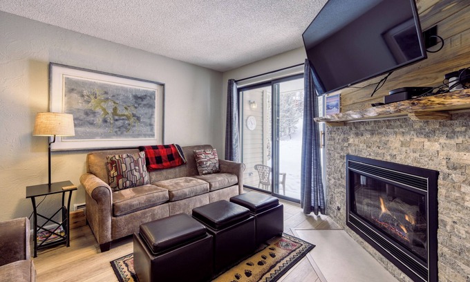 Peak 8 Condo | Prime Ski-In/Ski-Out Condo with Family-Friendly Amenities