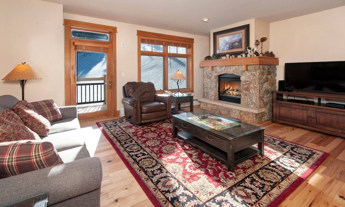 River Run Condo | Mountain View Ski-In/Ski-Out 2BR Condo - Rated 9.8/10!