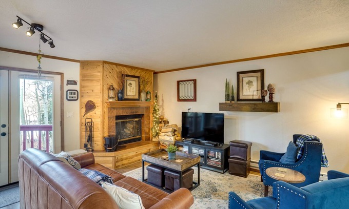 Brian Head Condo | Top-Rated Ski-In, Ski-Out Condo in Brian Head with Fireplace