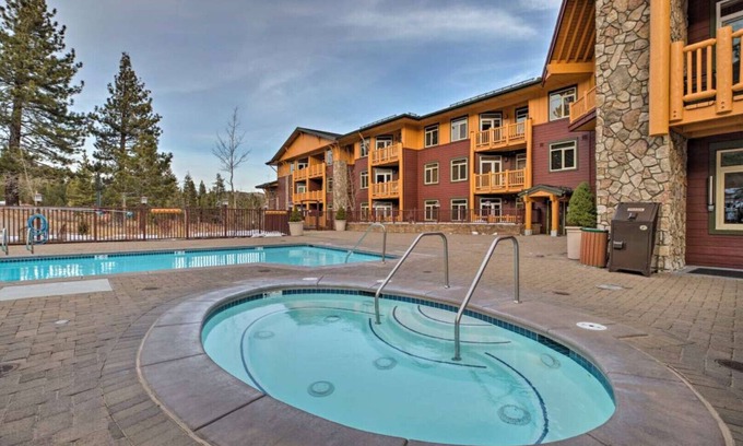 Mammoth Lakes Condo | Exclusive Lift Access Resort Condo at Mammoth Mountain