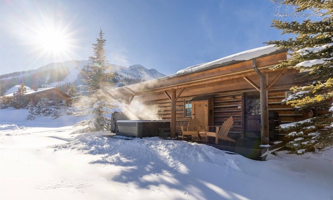 Big Sky Cabin | Moonlight Vacation Rentals: Private Cabin with Ocean Views
