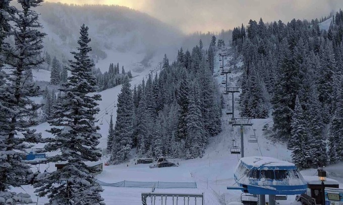 Salt Lake Mountain Resorts Apartment | Ski-in-ski-out Snowbird, X-large studio, Alta, LCC Hot Tub, Heated Pool