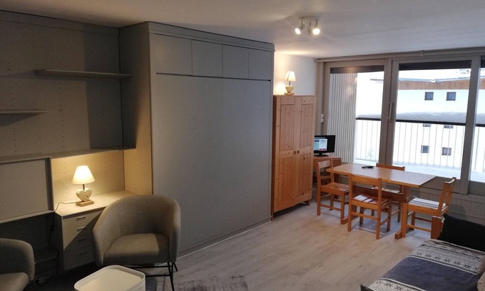 Courchevel Apartment | Cozy Studio Courchevel 1650: Pet Friendly with Kitchen