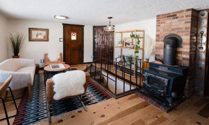 Eden House | Escape to Ski Town Cabin with Hot Tub & Lake View