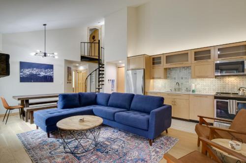 Keystone Apartment | Modern Retreat with Heated Pool Near Keystone Resort