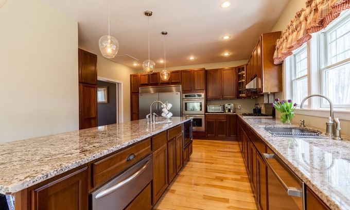 West Kill House | Perfect for Large Groups: Ski Slopes & Chef's Kitchen
