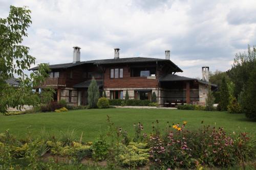 Razlog Villa | Relax at Ski & Spa Chalet Bansko - Rated 10/10 with Hot Tub