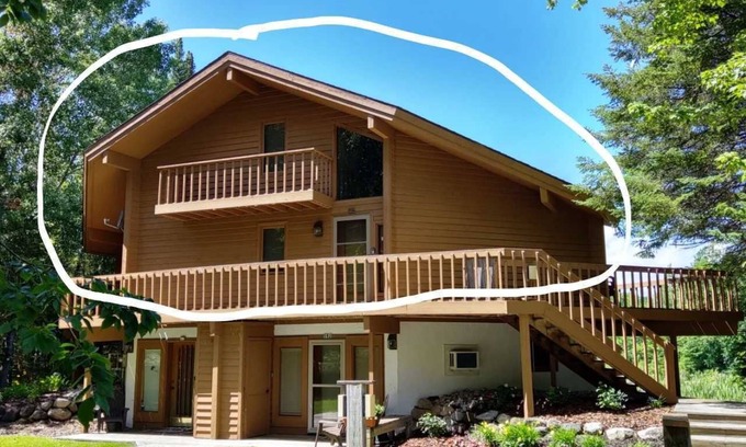 Mancelona Condo | Premier Schuss Mountain Condo: Skiing & Pool Pass Included