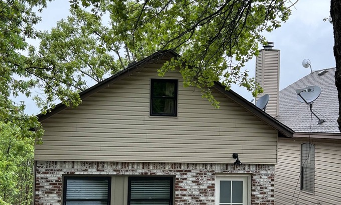 Sperry House | Exceptional Skiatook Lake Guest House with Spa and Hot Tub