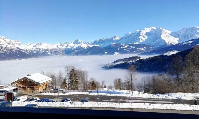Cordon Apartment | Experience Skiing on Mont Blanc with Family-Friendly Amenities
