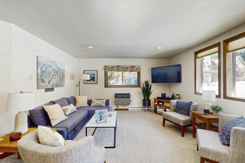 Old Town House | Family-Friendly Skiing Sanctuary with Top Guest Ratings
