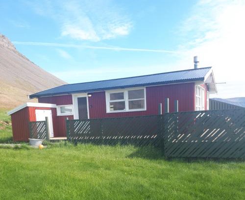 Westfjords House | Pet-Friendly Skjaldvararfoss Sumarhús with Ocean Views