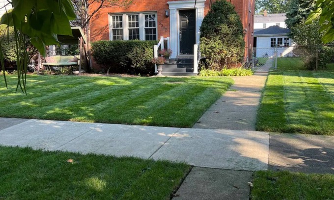 Skokie House | Spacious Skokie House with 9 Beds & Family-Friendly Amenities