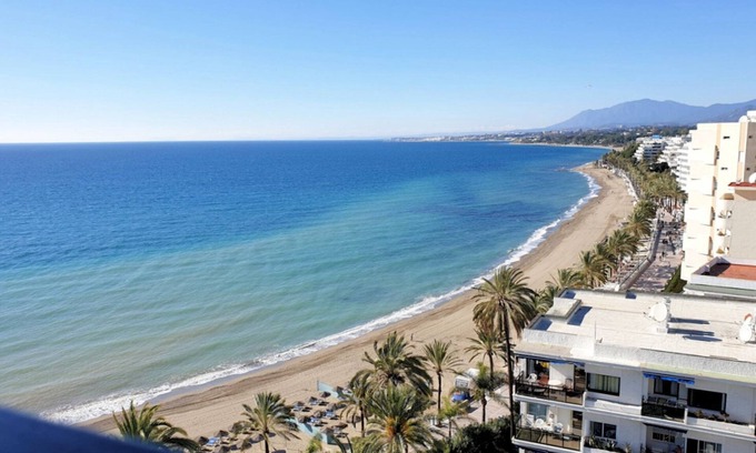 Marbella Seafront Promenade Apartment | Stunning Edificio Skol Apartment with Ocean Views & Amenities