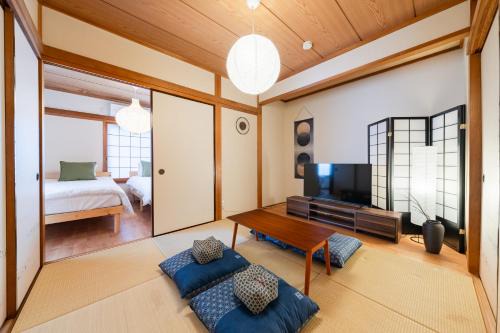 Higashiyotsugi Apartment | Convenient Stay in 東四つ木, Steps from the Sky Tree
