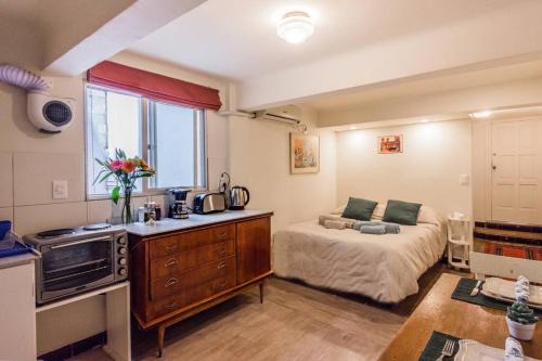 Ciudad Vieja Apartment | Pet-Friendly Retreat at Sky Garden Sarandi with Pool