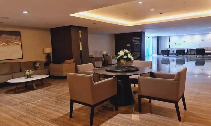 San Antonio Condo | Discover Air Condo Bliss in Makati with Pool & Spa Amenities