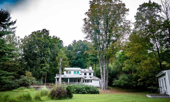 Wallkill Cottage | Explore Nature: Hike, Stargaze & Relax in Shawangunks