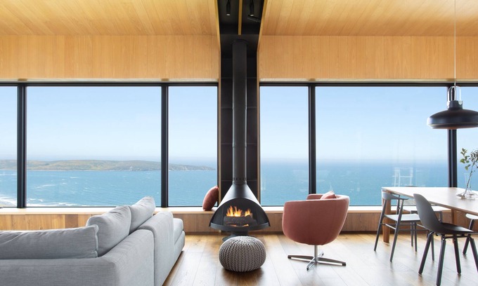 Dillon Beach House | Seaside Oasis: Sky House with Spa, Cinema Room & Ocean Views