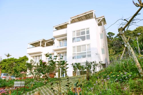 Tamsui House | Welcoming Sky Piece B&B: Family-Friendly Retreat Awaits