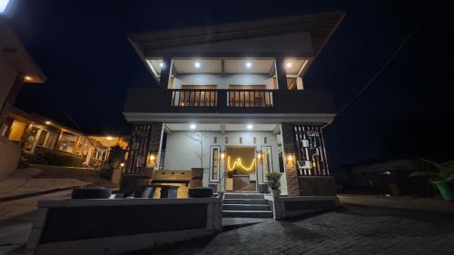 Ngadisari House | Budget-Friendly Sky View Bromo Guest House with Breakfast