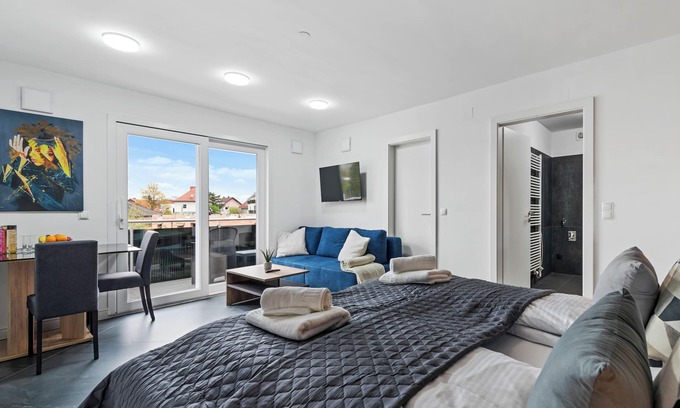 Penzing Villa | Experience SKY9 Apartments: Family-Friendly Homes & Villas