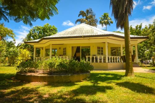Praslin Island House | Top-Rated Skyblue Guesthouse: Family-Friendly & Self-Catering